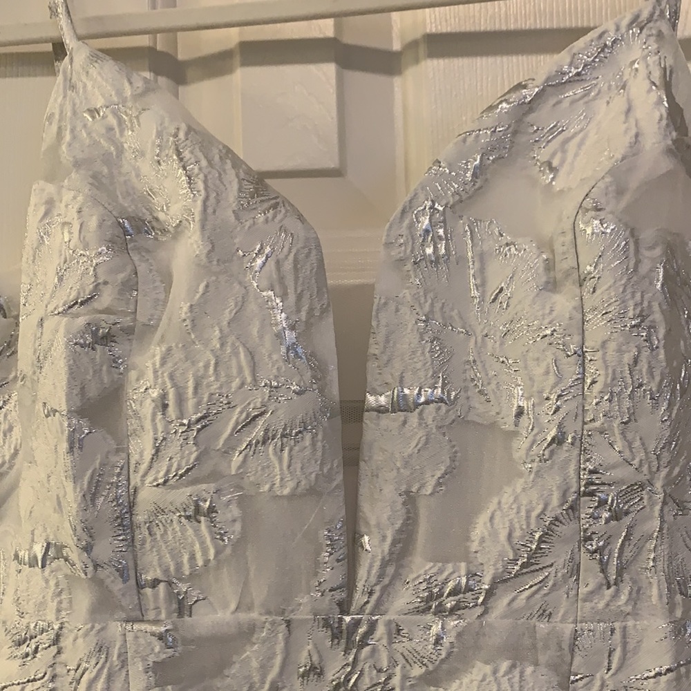 Size L silver brocade prom dress fishtail maxi dress - Picture 3 of 5